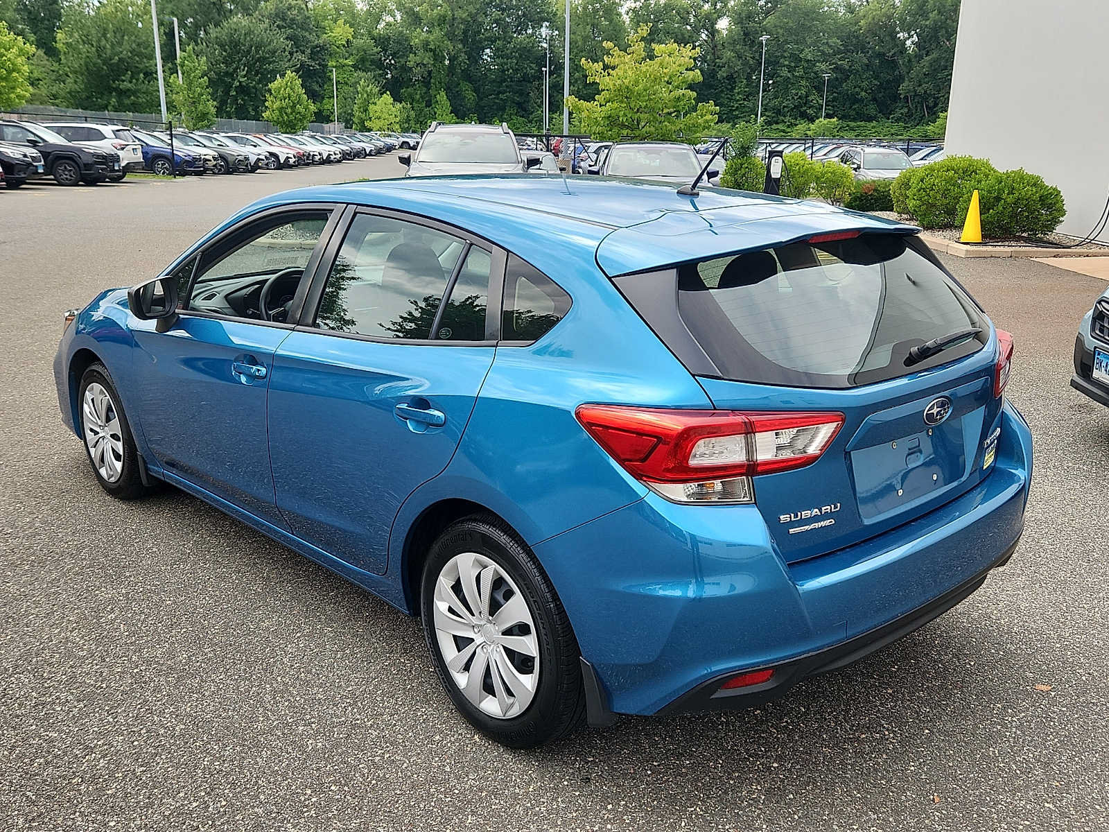 Used 2017 Subaru Impreza 2.0i AWD/4WD image 4