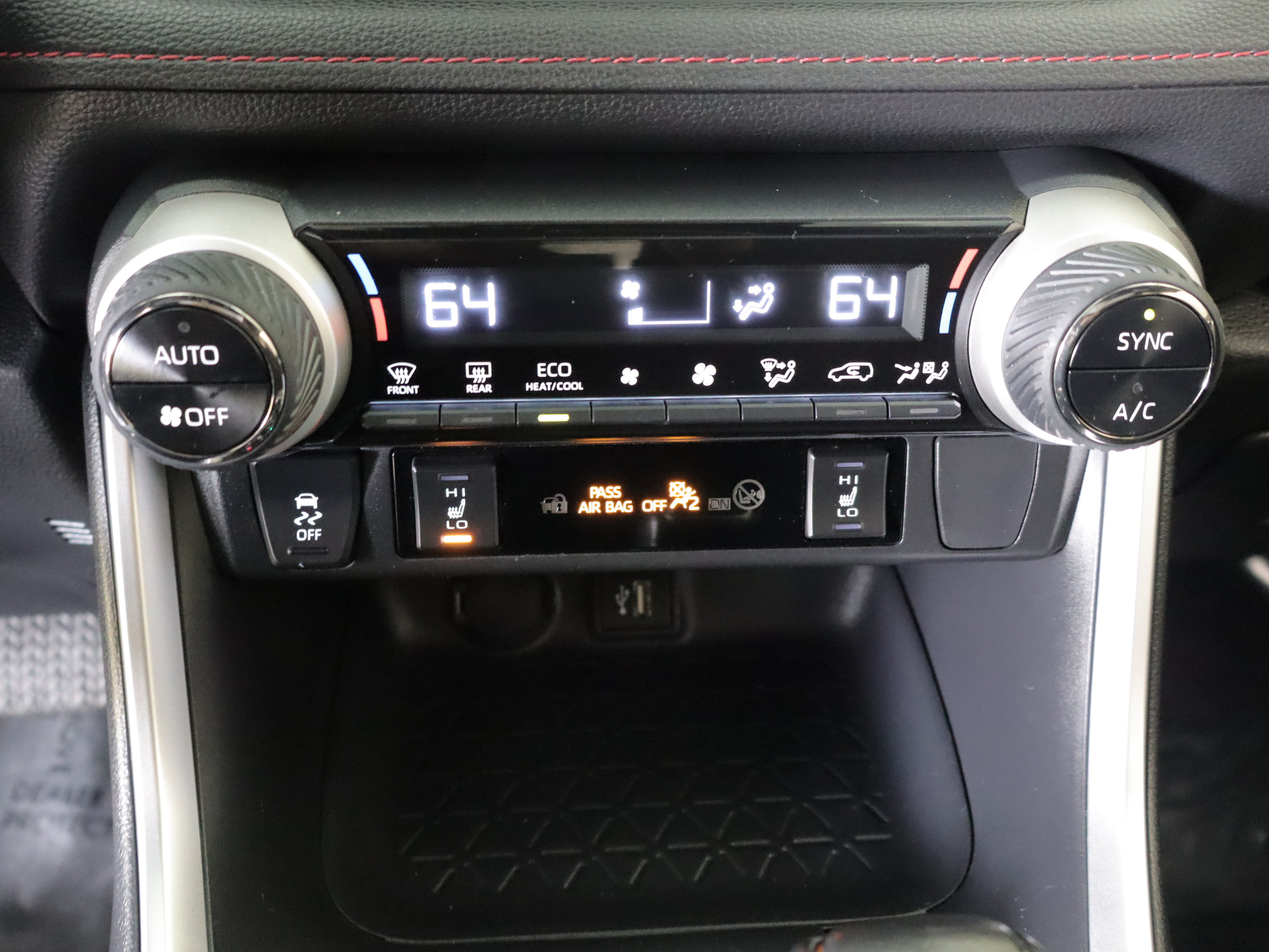 Used 2023 Toyota RAV4 SE w/ Weather & Moonroof Package AWD/4WD image 17