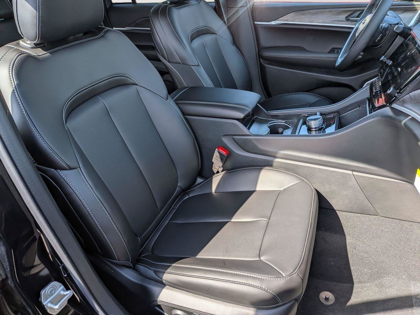 New 2026 Jeep Grand Cherokee Limited AWD/4WD image 22