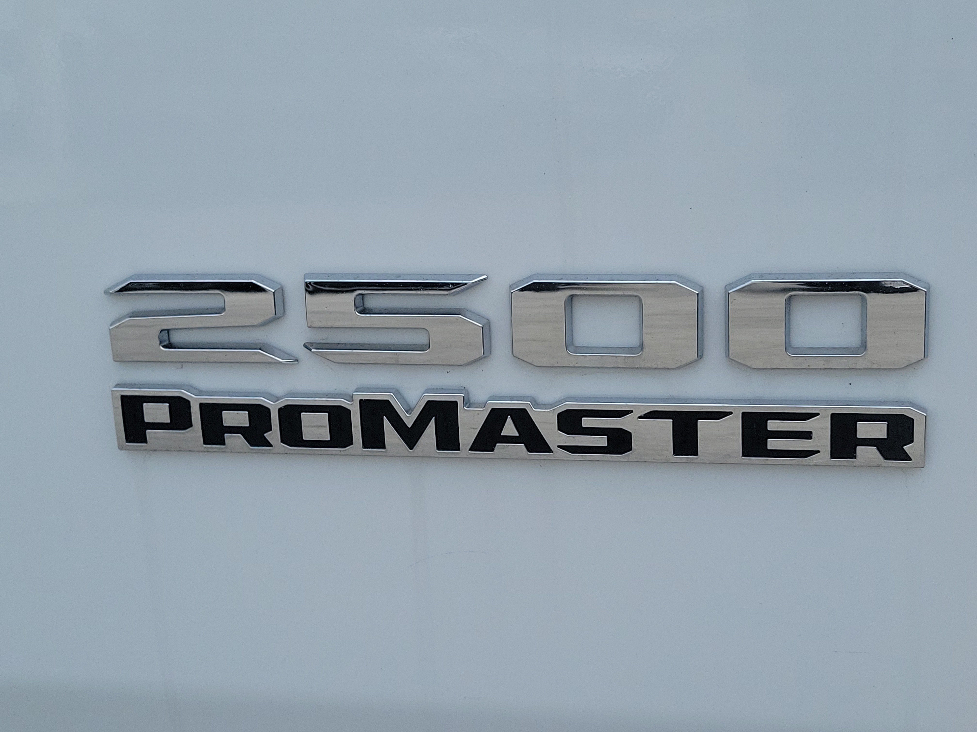 Used 2025 RAM ProMaster 2500 w/ U-Haul Equipment Group FWD image 11