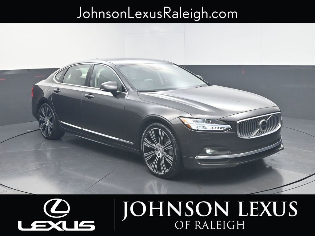 Used 2024 Volvo S90 B6 Ultimate image 3