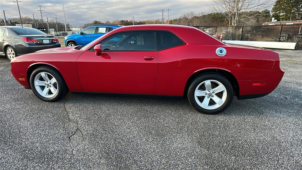 Used 2012 Dodge Challenger SXT image 8