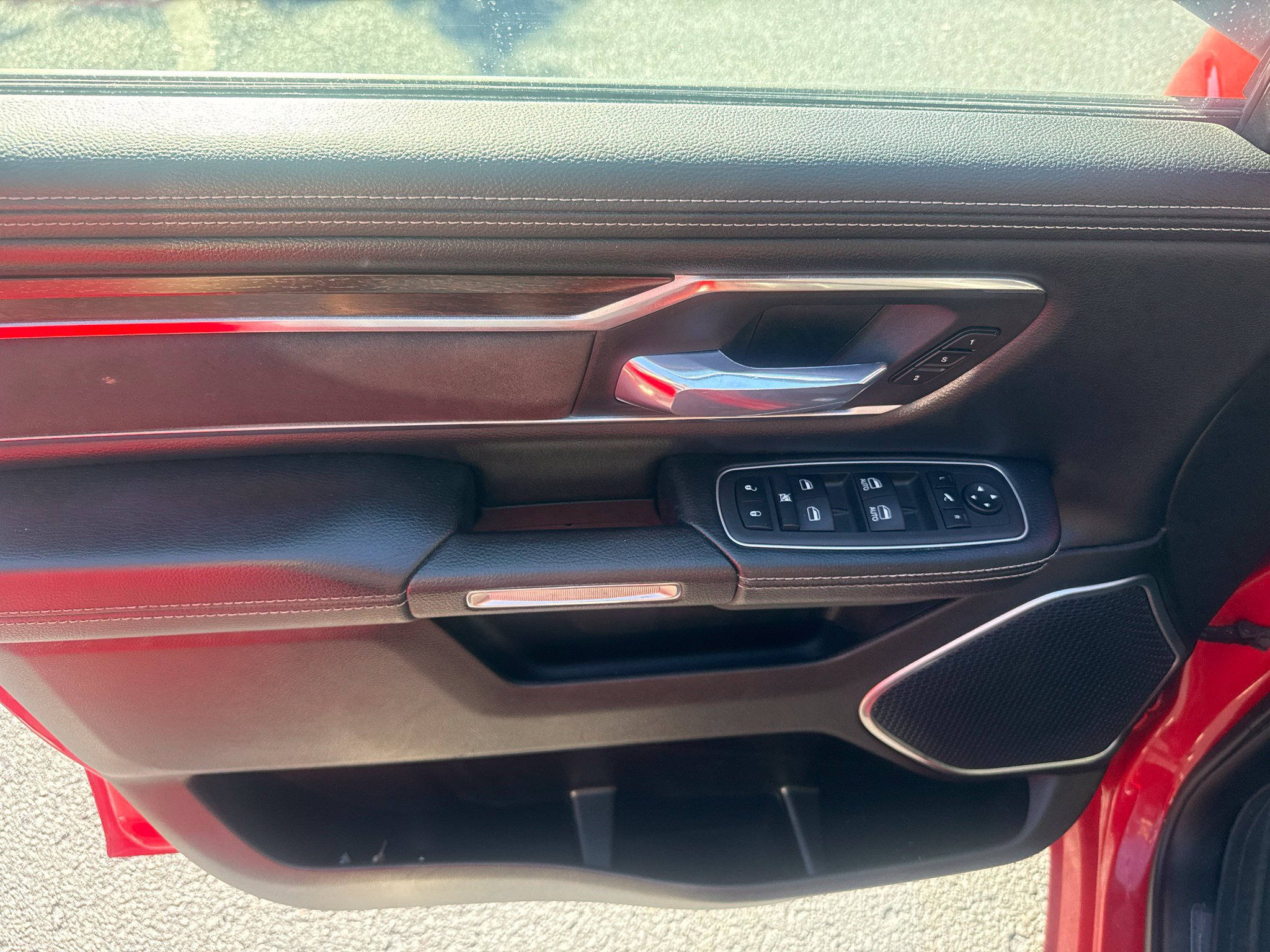 Used 2022 RAM 1500 Laramie AWD/4WD image 24