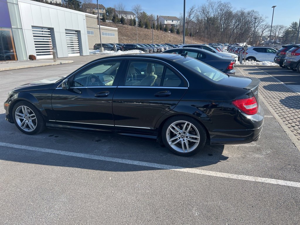 Used 2013 Mercedes-Benz C 250 Sedan image 6