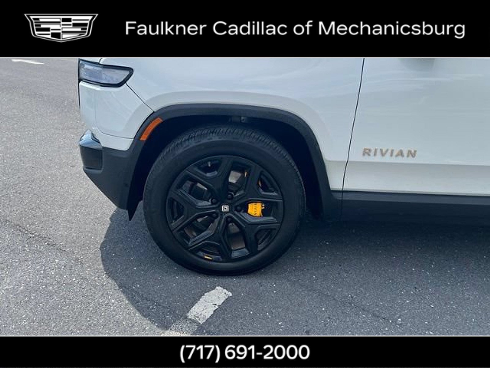 Used 2023 Rivian R1S Launch Edition AWD/4WD image 26