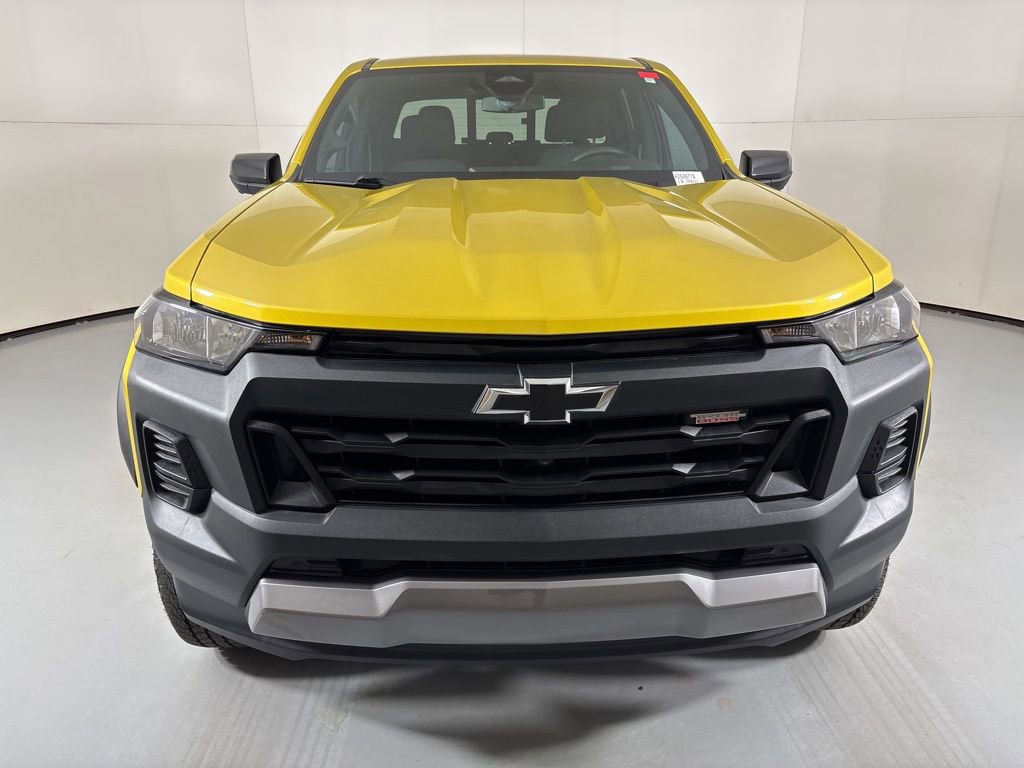 Used 2023 Chevrolet Colorado Trail Boss w/ Technology Package image 3