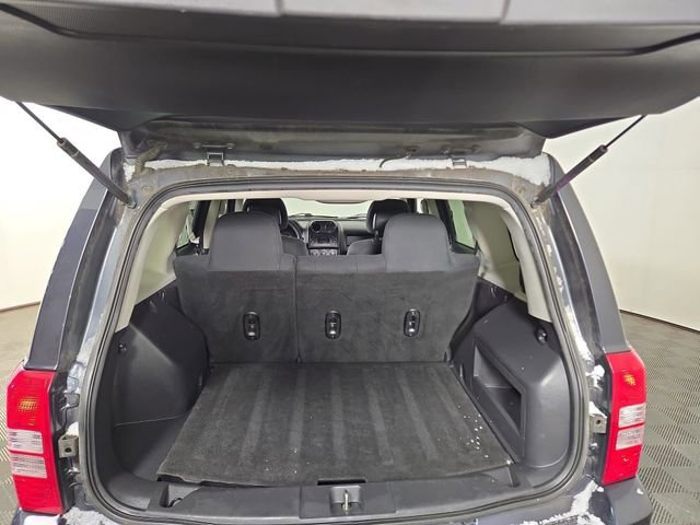 Used 2015 Jeep Patriot Latitude image 27