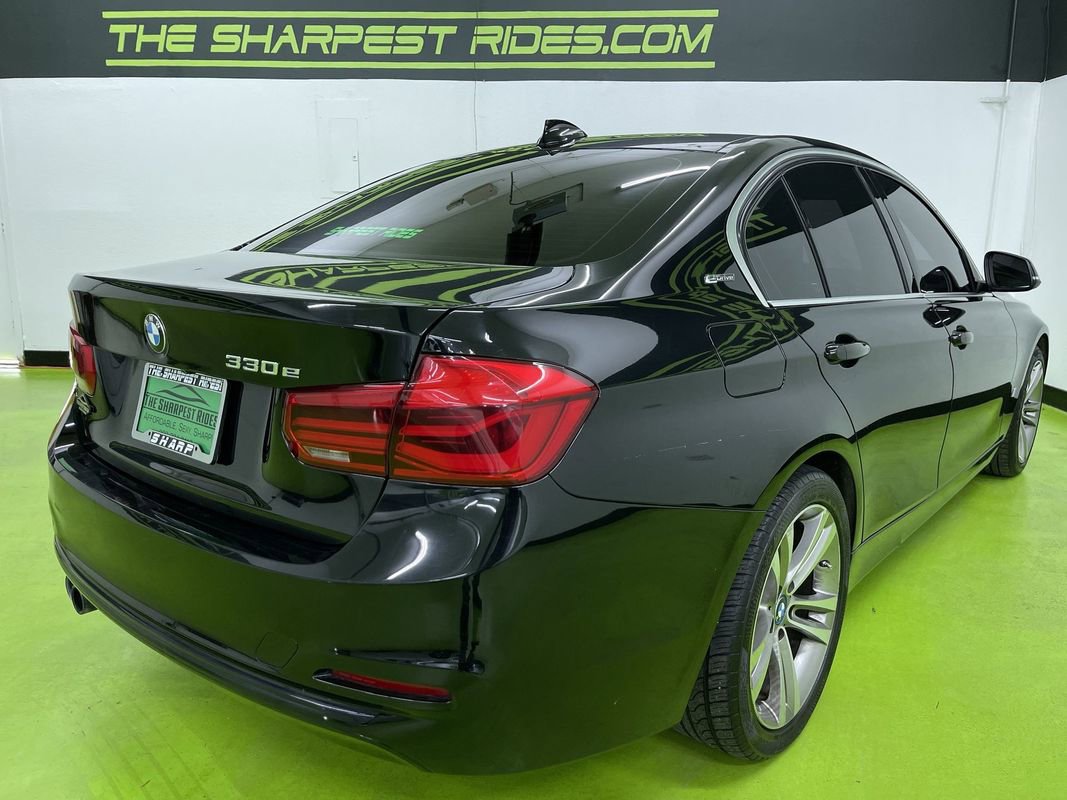 Used 2018 BMW 330e w/ Convenience Package image 10