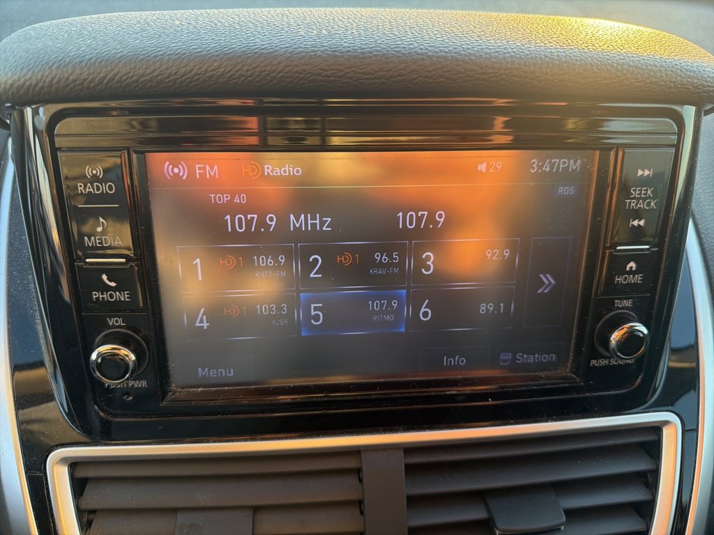 Used 2018 Mitsubishi Eclipse Cross ES image 16