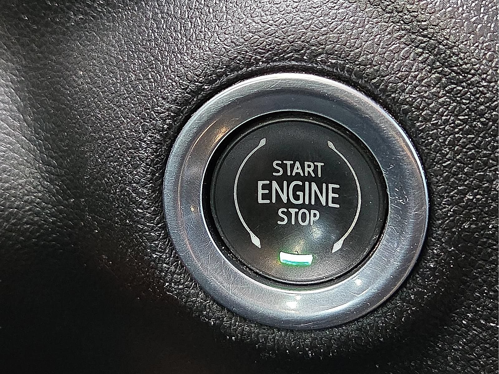 Used 2020 Chevrolet Silverado 3500 LTZ AWD/4WD image 17