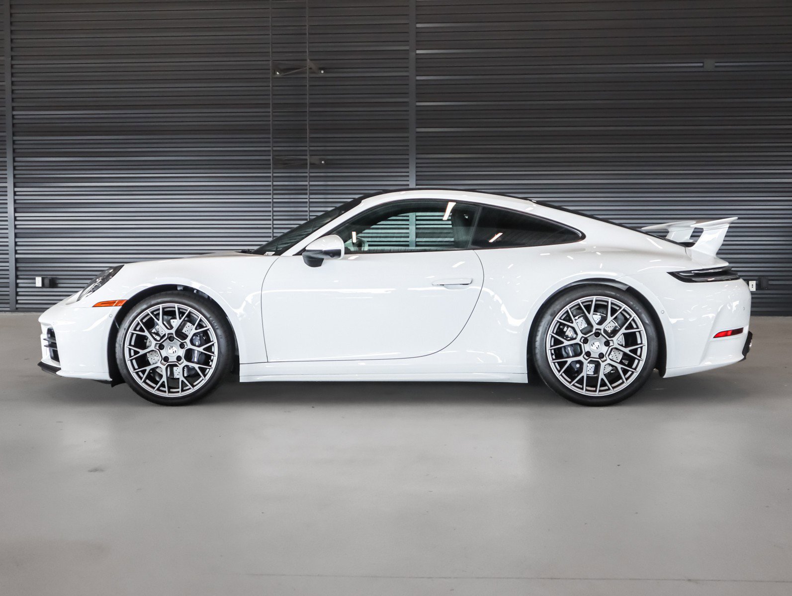 Used 2026 Porsche 911 Carrera RWD image 2