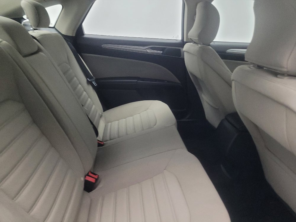 Used 2018 Ford Fusion S FWD image 19
