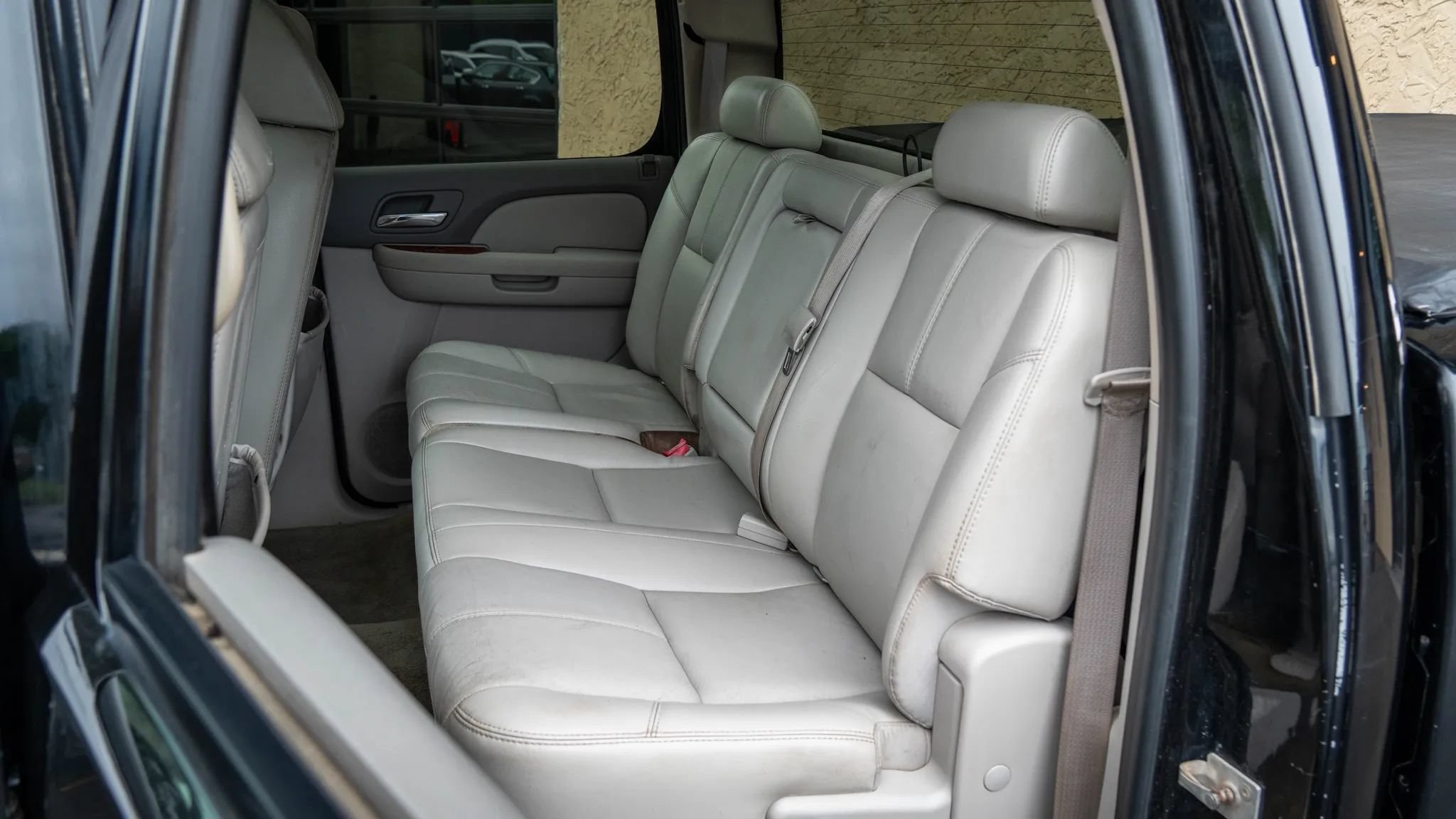 Used 2007 Chevrolet Silverado 1500 LTZ w/ Safety Package AWD/4WD image 17