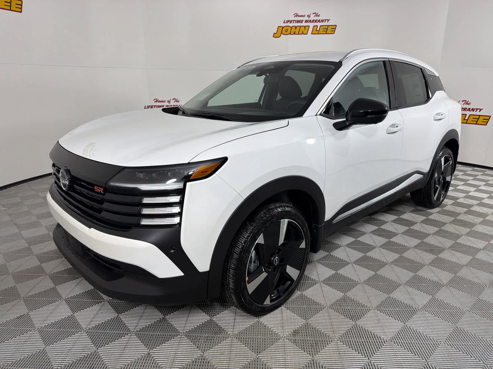 New 2026 Nissan Kicks SR image 1