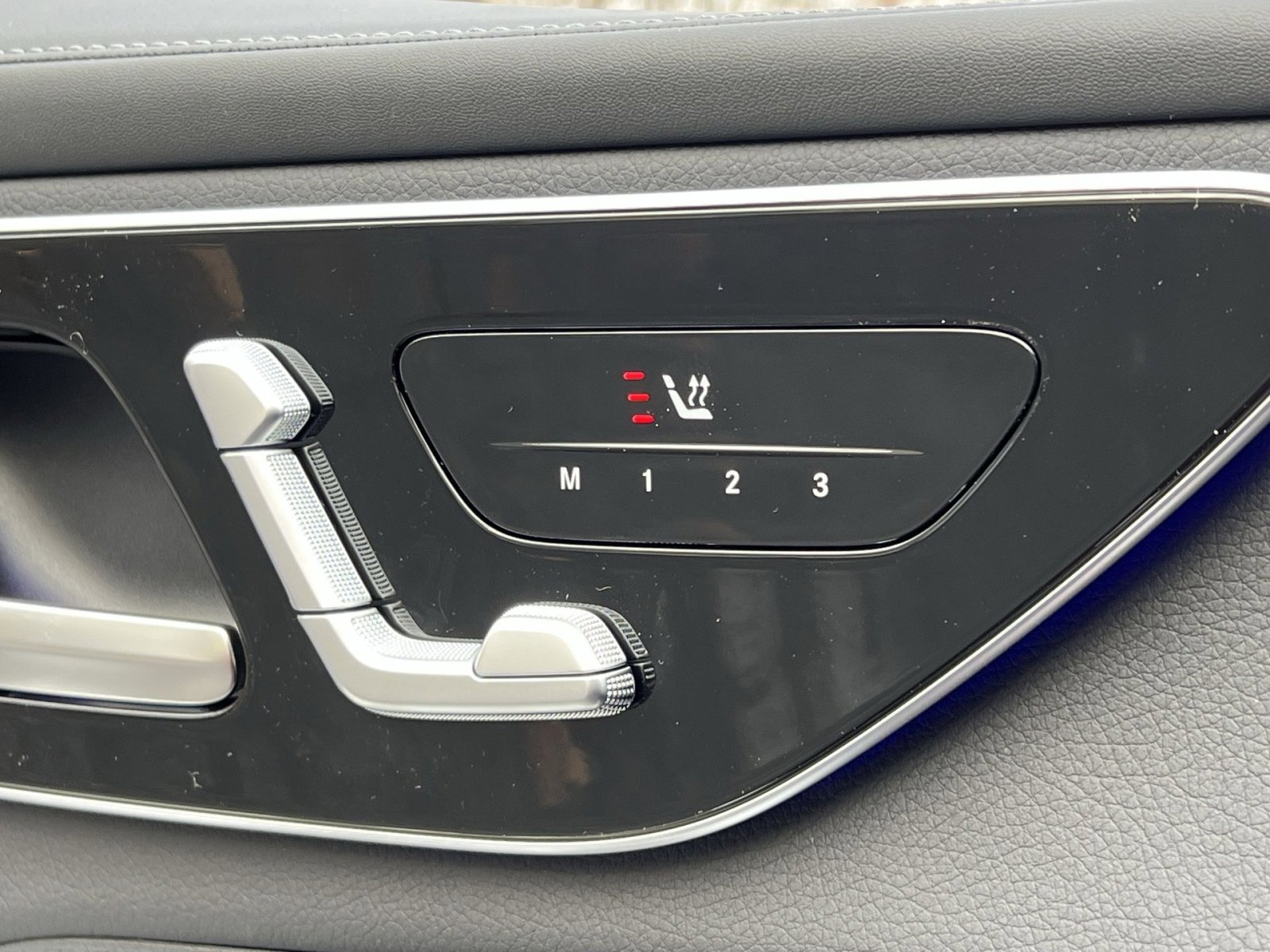 New 2026 Mercedes-Benz GLC 300 4MATIC image 33