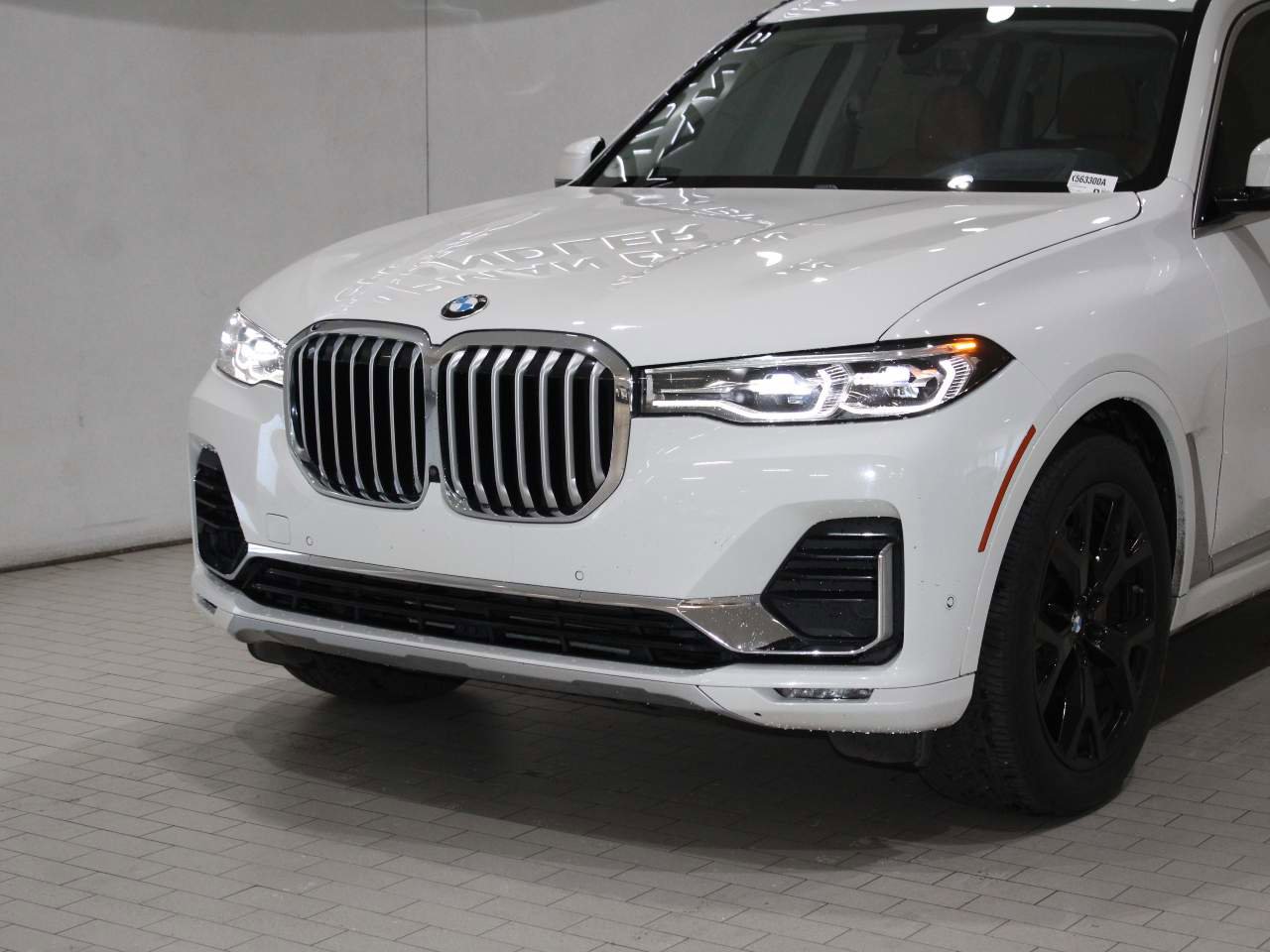 Certified 2022 BMW X7 xDrive40i w/ Premium Package image 2