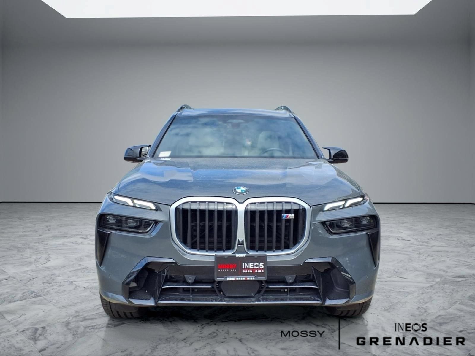 Used 2024 BMW X7 M60i w/ Executive Package AWD/4WD image 3