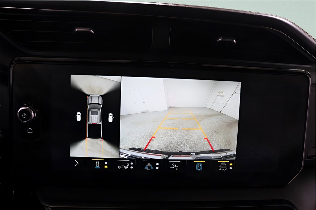 Used 2023 GMC Sierra 1500 AT4 w/ Technology Package image 14