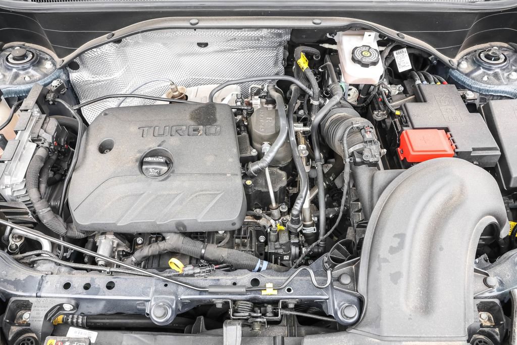Used 2023 Buick Encore GX Essence w/ Experience Buick Package FWD image 43
