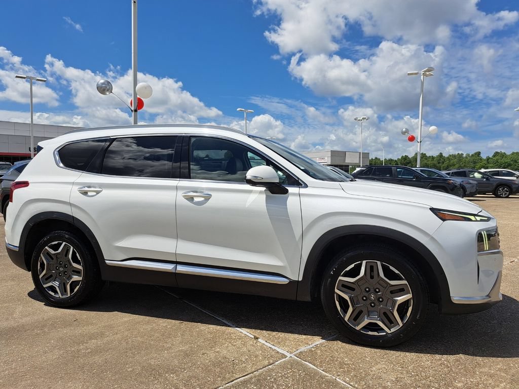 Used 2022 Hyundai Santa Fe Limited FWD image 2