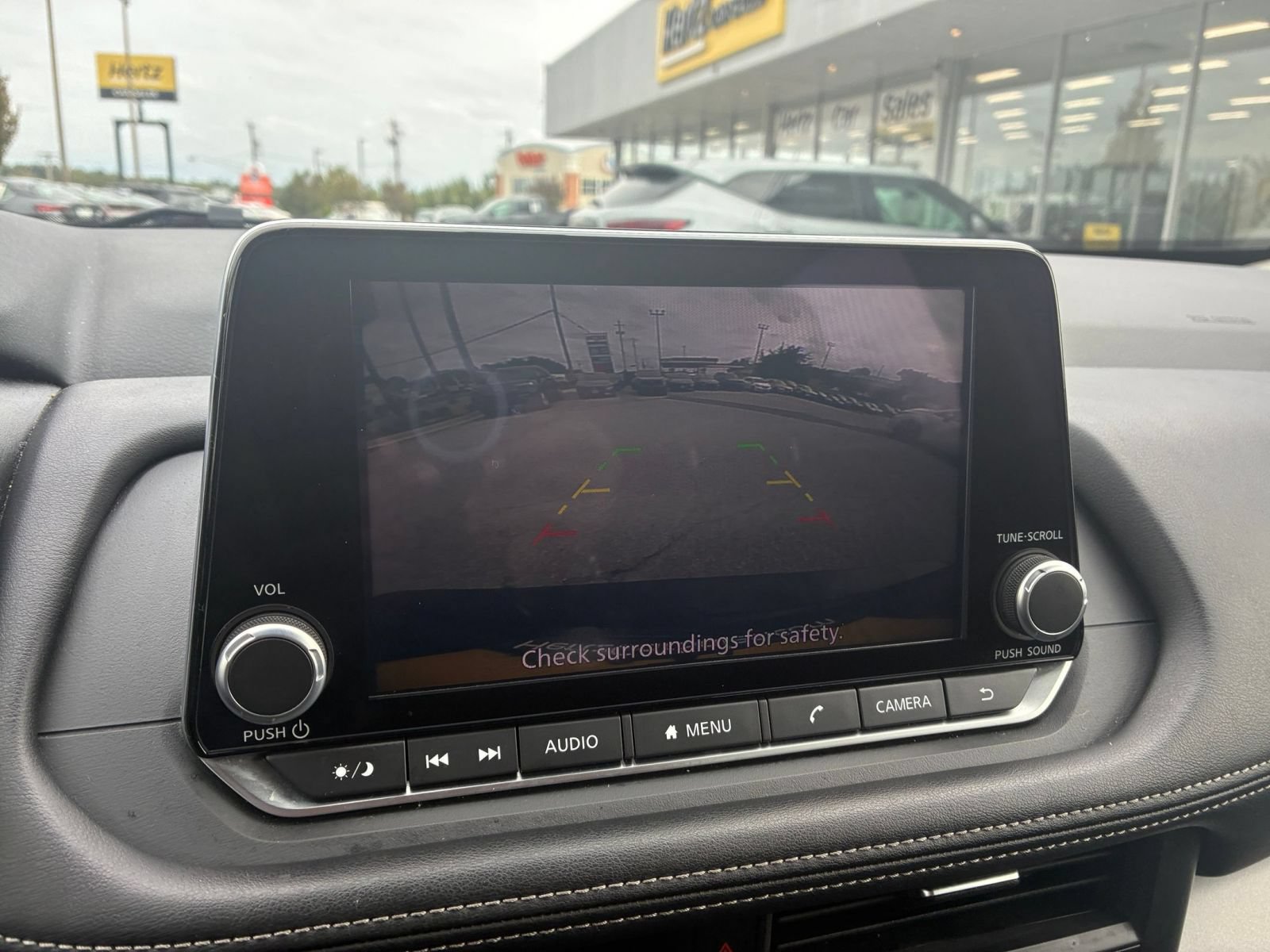 Used 2025 Nissan Rogue SV FWD image 20