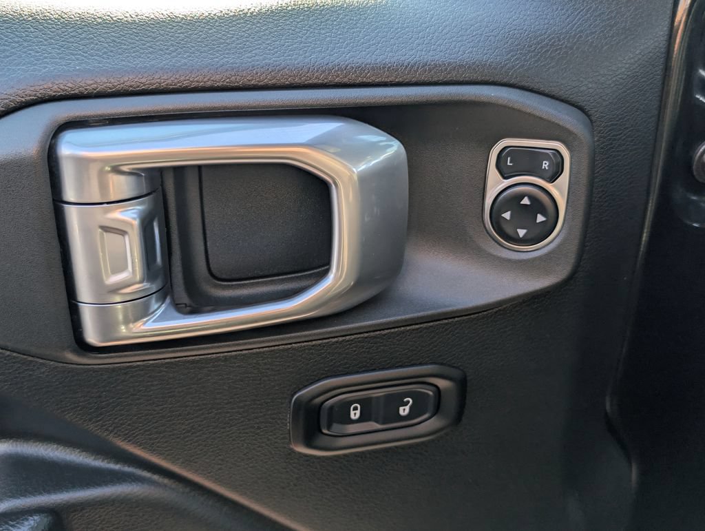 Used 2024 Jeep Wrangler Unlimited Sport AWD/4WD image 21