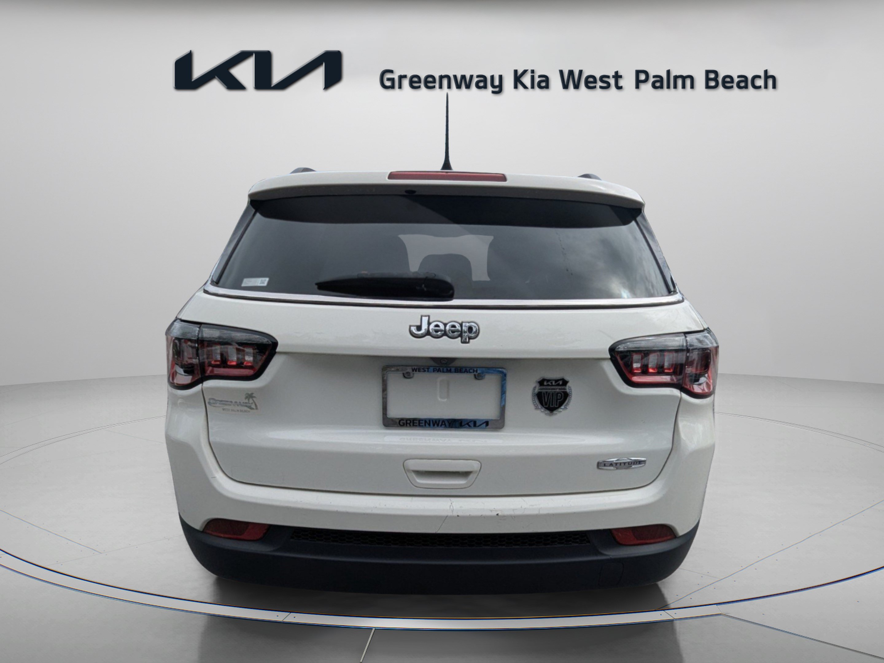 Used 2021 Jeep Compass Latitude w/ Sun and Sound Group FWD image 6