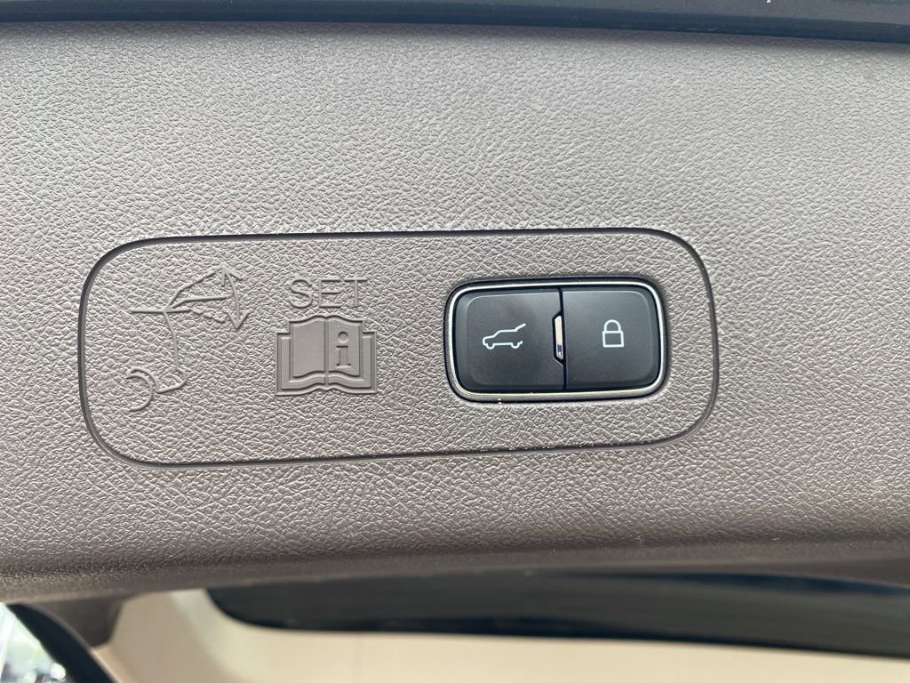 Used 2022 Lincoln Aviator Reserve w/ Elements Package Plus image 15