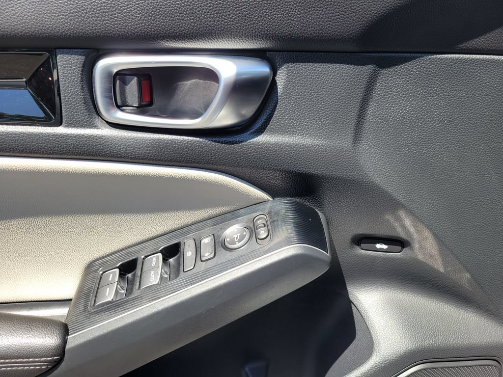 Used 2024 Honda Civic Touring image 14