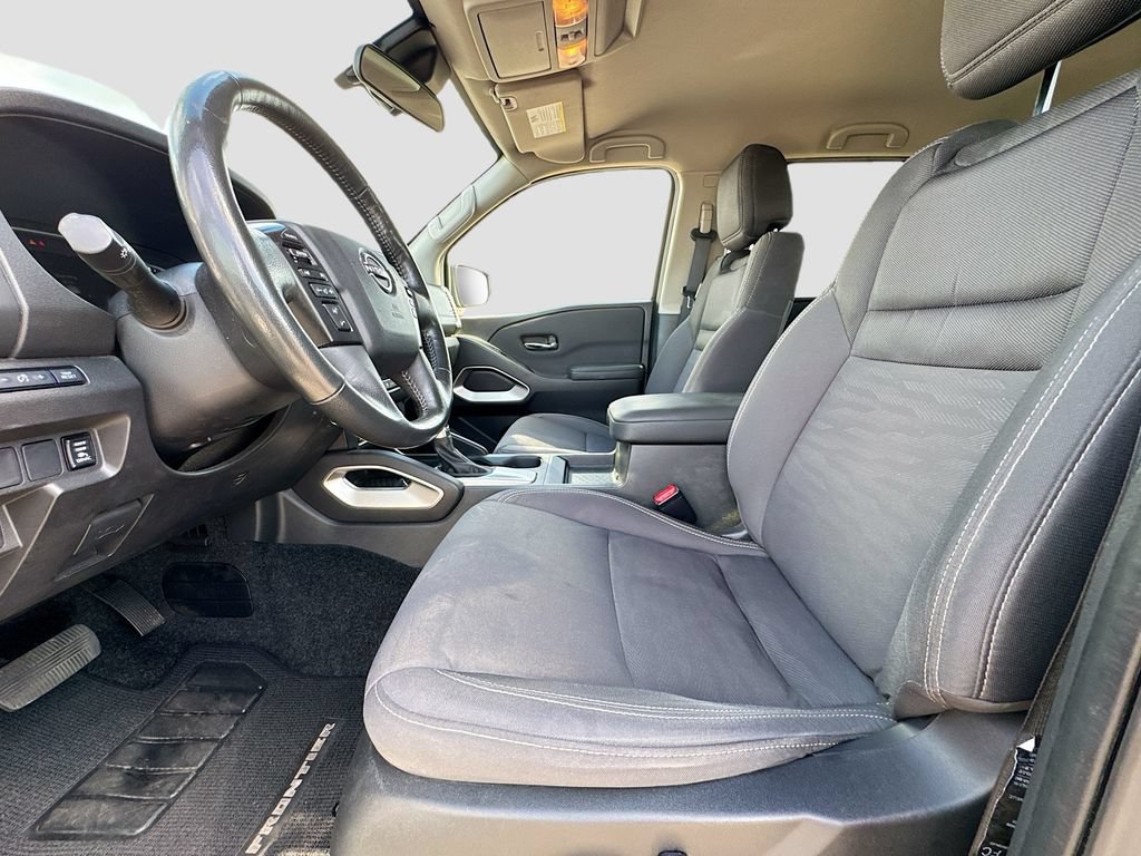 Used 2024 Nissan Frontier SV w/ SV Convenience Package RWD image 24