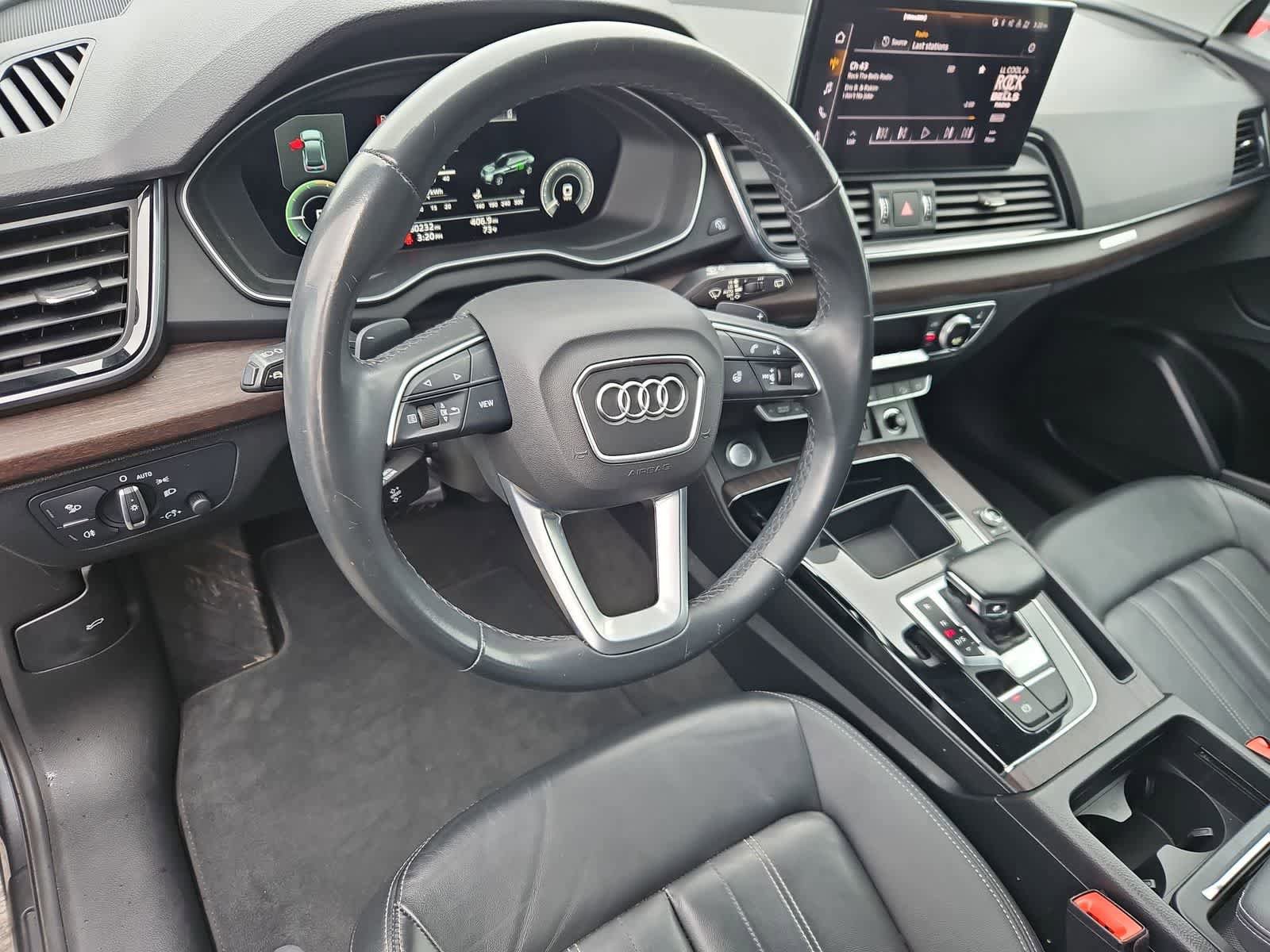 Used 2021 Audi Q5 e Premium w/ Convenience Package AWD/4WD image 2