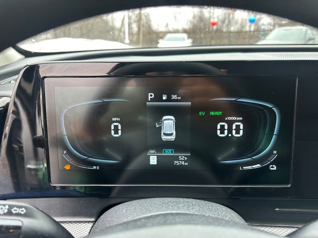 Used 2025 Kia Sportage LX image 29