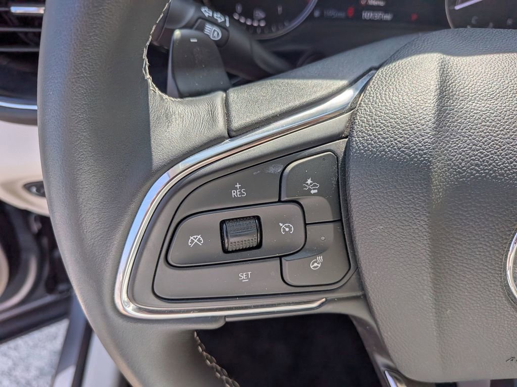 Certified 2022 Buick Envision Avenir w/ Technology Package II image 16