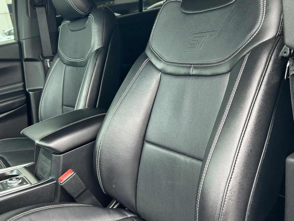 Used 2020 Ford Explorer ST image 11