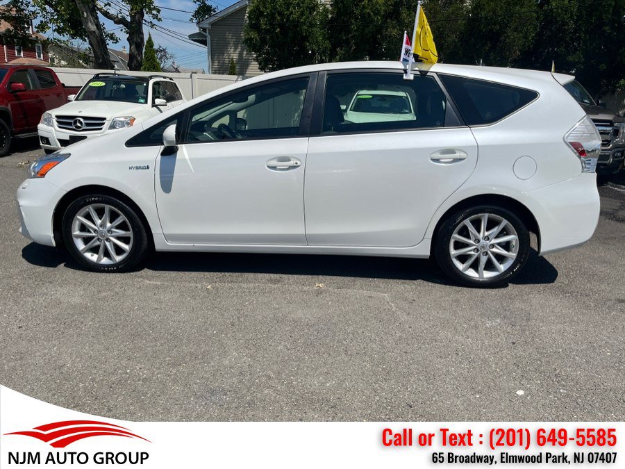Used 2014 Toyota Prius V Five FWD image 6