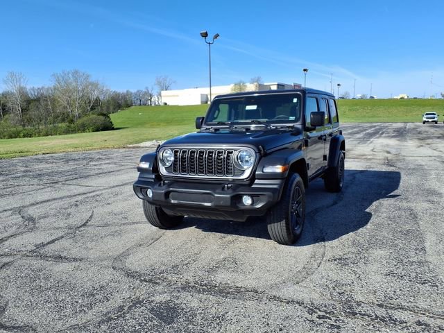 Used 2025 Jeep Wrangler Sport S image 45