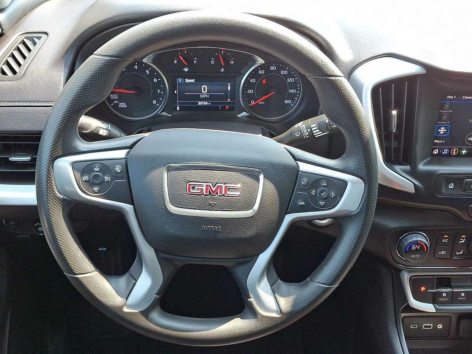 Used 2024 GMC Terrain SLE w/ Driver Convenience Package FWD image 16
