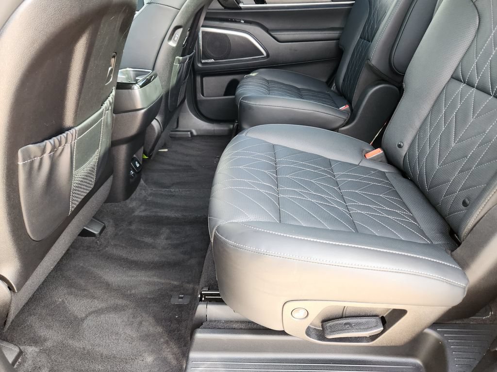 Certified 2025 Kia Telluride SX Prestige X-Line AWD/4WD image 23