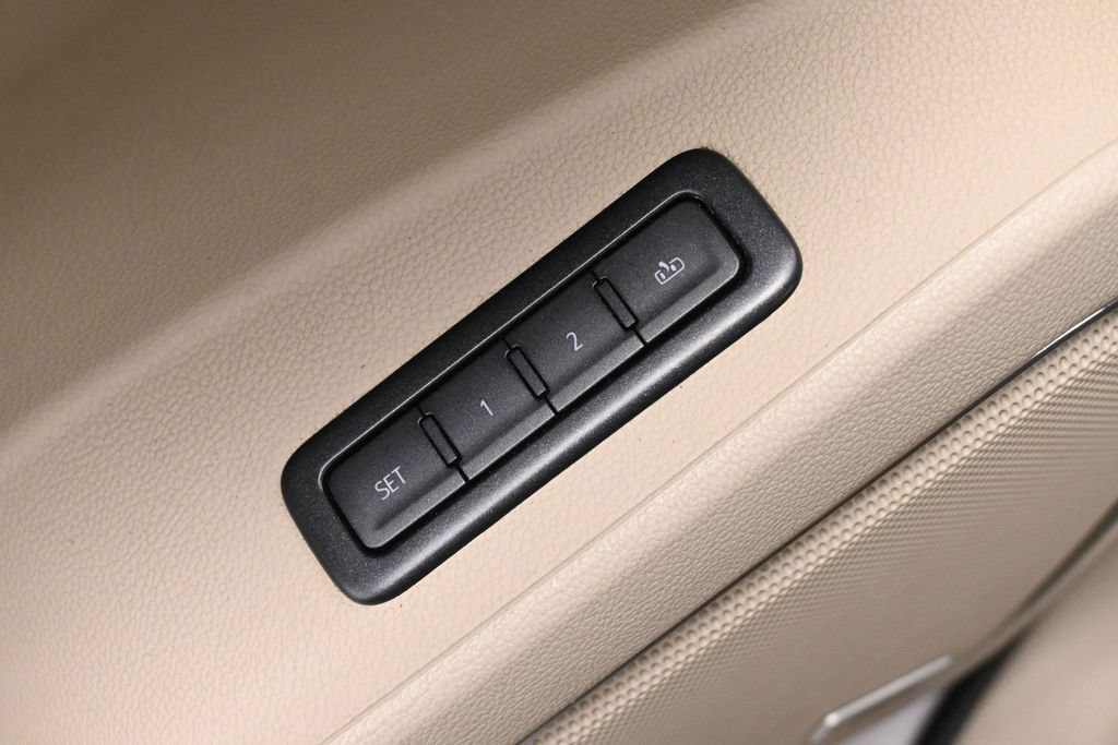 Used 2019 GMC Yukon Denali w/ Open Road Package RWD image 42