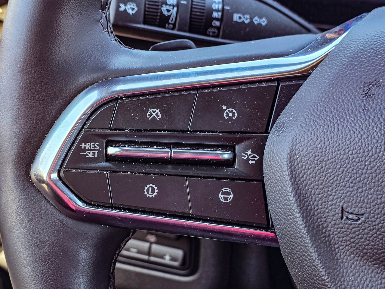 Used 2025 Chevrolet Tahoe High Country image 20