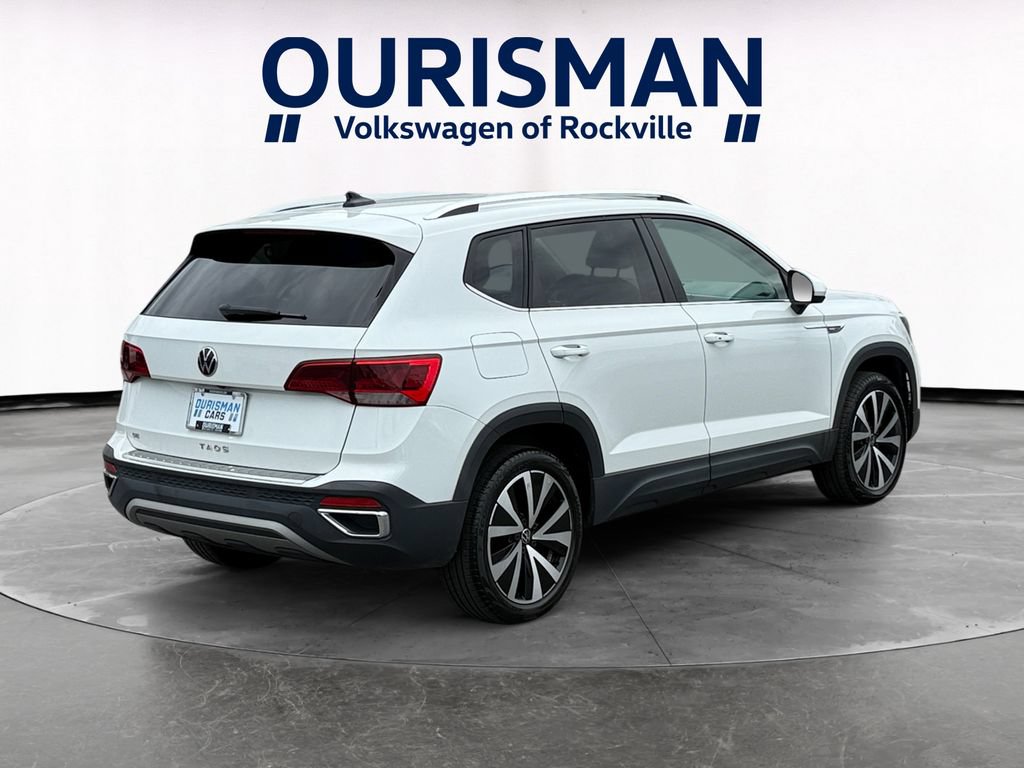 Used 2023 Volkswagen Taos SE FWD image 6