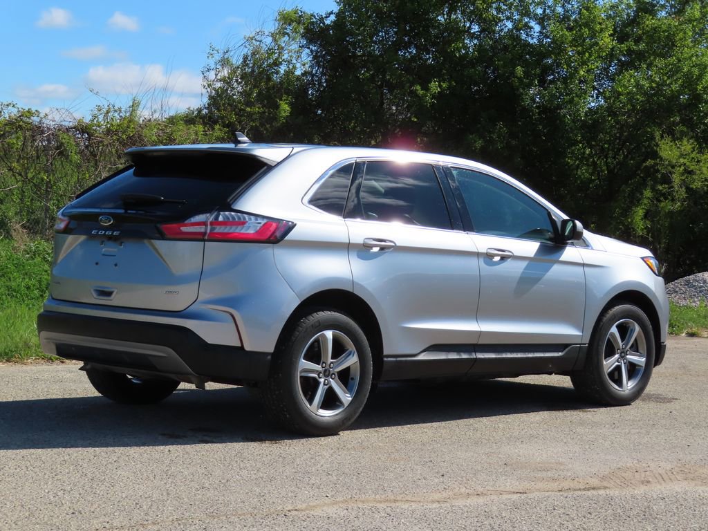 Used 2023 Ford Edge SEL w/ Convenience Package AWD/4WD image 3