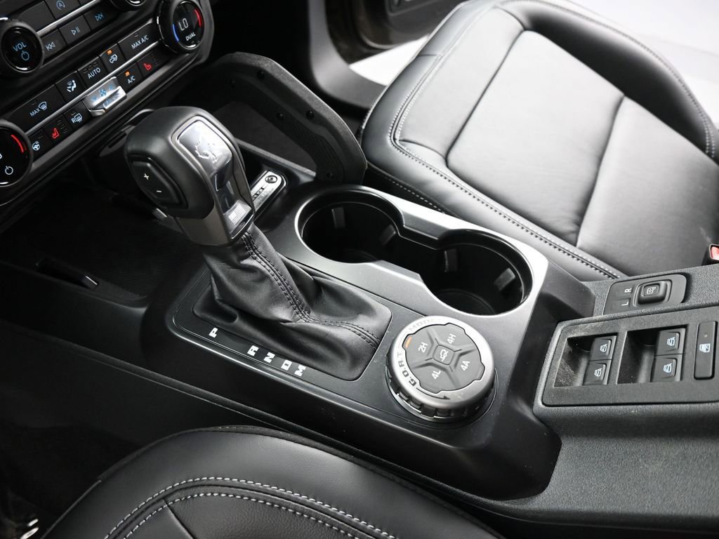 New 2026 Ford Bronco Outer Banks w/ Sasquatch Package image 16