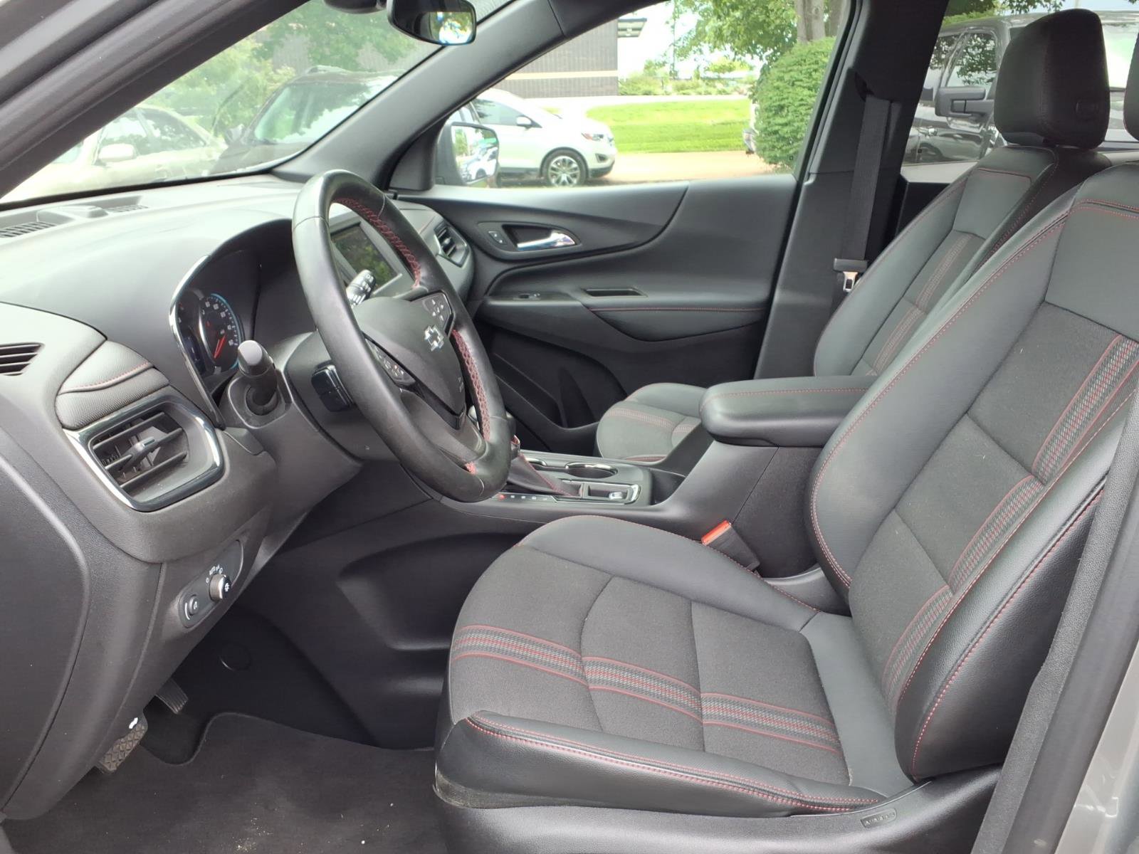 Used 2023 Chevrolet Equinox RS AWD/4WD image 25