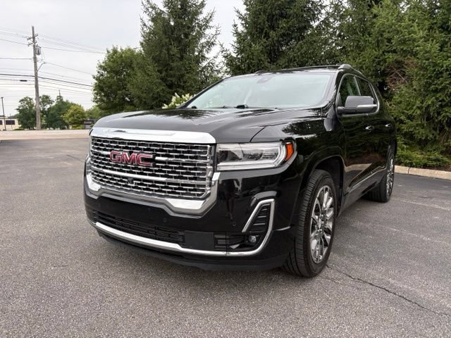 Used 2020 GMC Acadia Denali w/ Denali Ultimate Package AWD/4WD image 1
