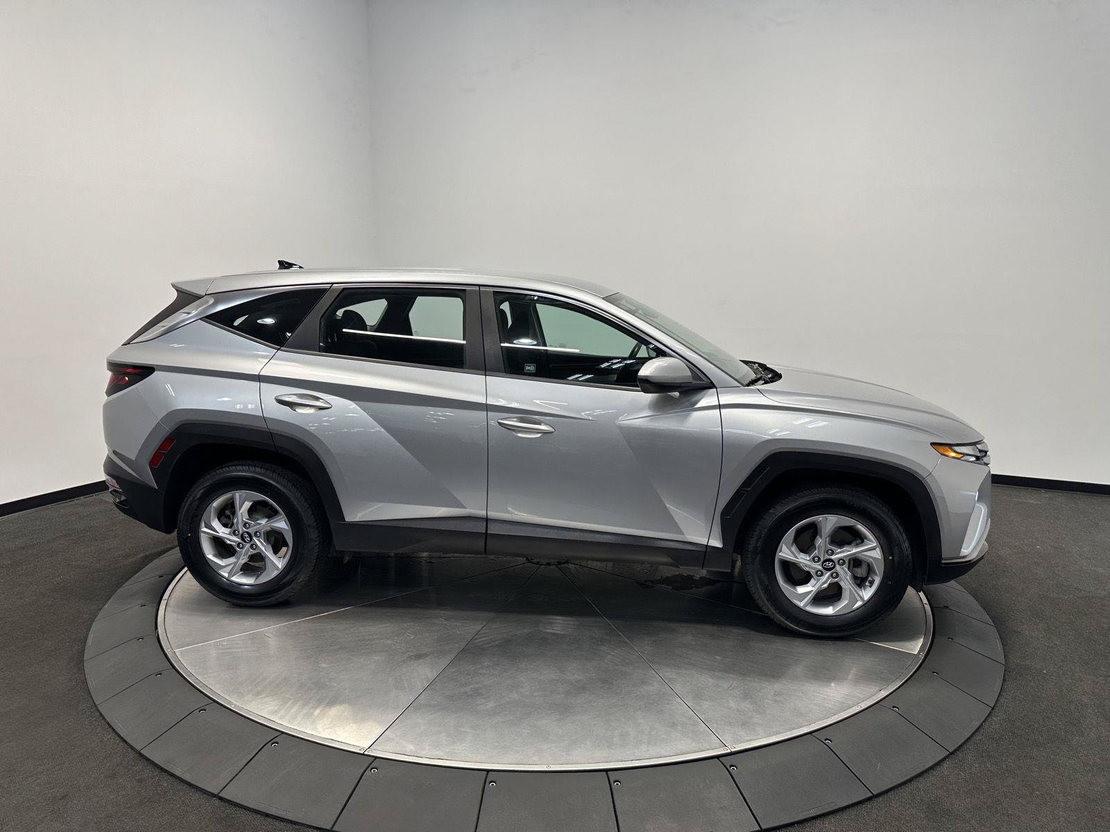 Used 2022 Hyundai Tucson SE AWD/4WD image 8