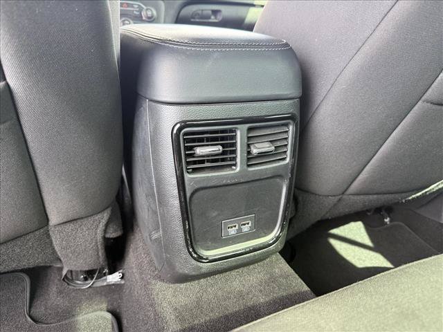 Used 2020 Dodge Charger SXT w/ Blacktop Package RWD image 24