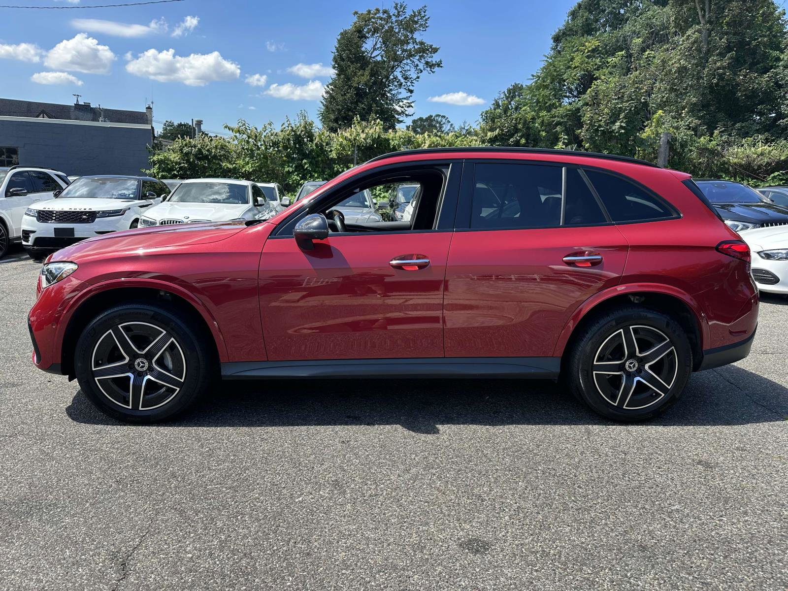 Used 2024 Mercedes-Benz GLC 300 4MATIC w/ AMG Line image 6