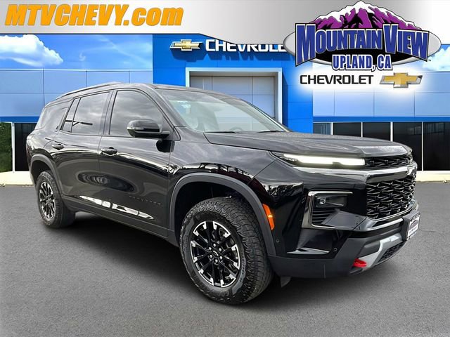 Used 2025 Chevrolet Traverse Z71 w/ Enhanced Driving Package AWD/4WD image 1