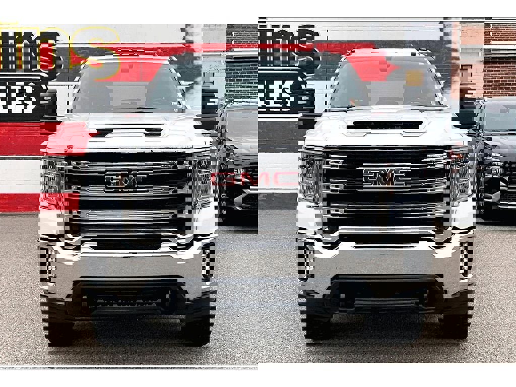 Used 2023 GMC Sierra 2500 SLE w/ SLE Value Package; image 3